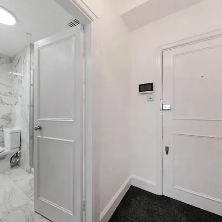 Park Lane Apartment Londra Esterno foto
